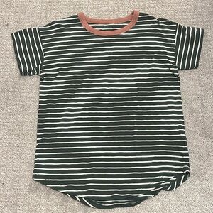 Woman’s Madewell T-shirt